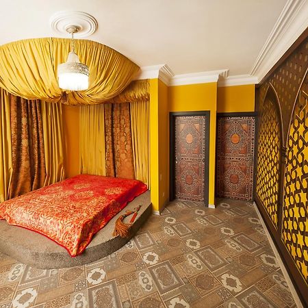 Dating Hotel Cherry Twins (Adults Only) Κίεβο Εξωτερικό φωτογραφία